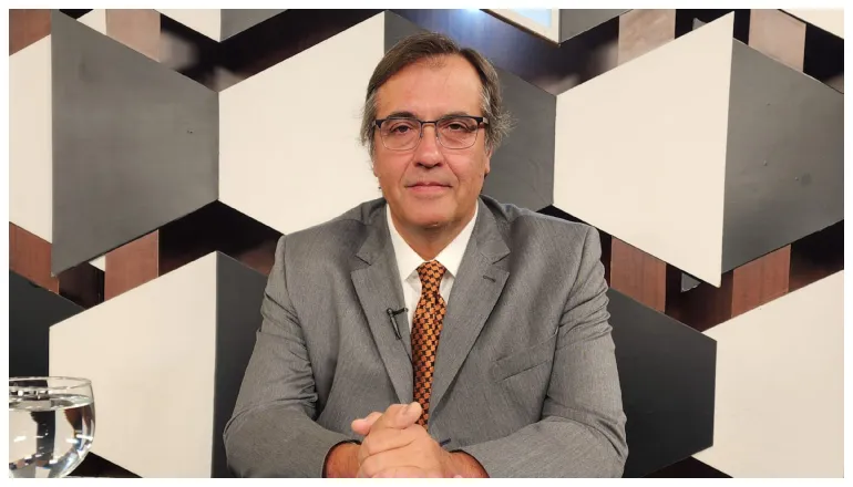 gustavo ferraris en día de miércoles